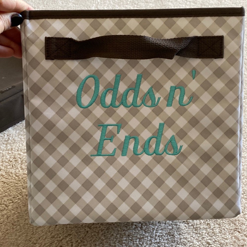 Thirty one “odds n ends” bin with lid
